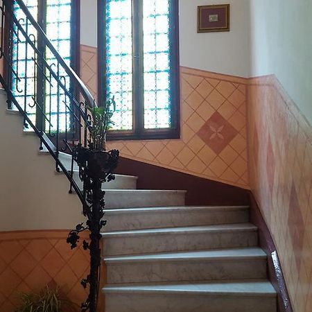 Hotel Al Sogno Алассио Экстерьер фото