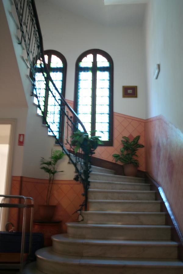 Hotel Al Sogno Алассио Экстерьер фото